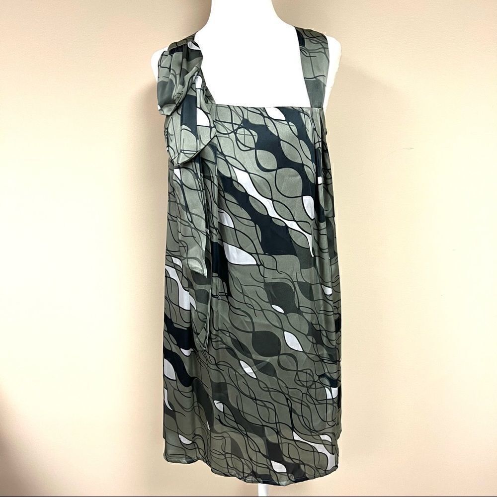 Benetton Art Deco sleeveless shift dress.  Size XS